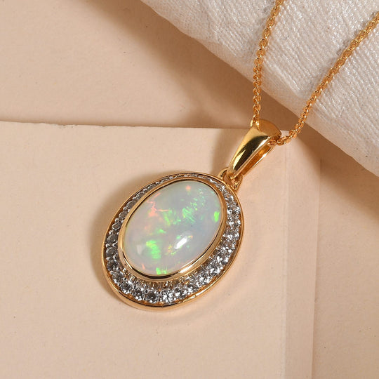 Natürlicher, äthiopischer Welo Opal und weißer Zirkon-Anhänger mit Kette, 925 Silber vergoldet ca. 3,71 ct