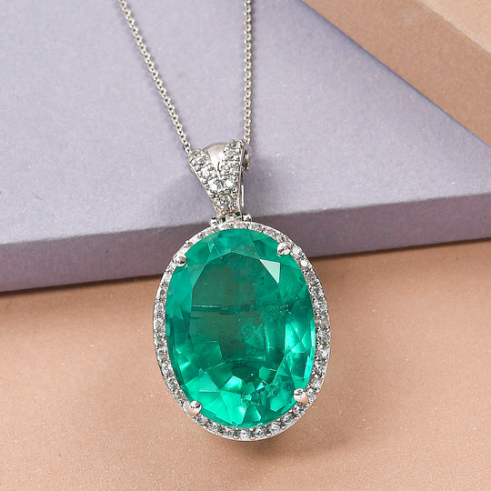 Smaragd-Triplett-Quarz und weißer Zirkon-Anhänger mit Kette, 925 Silber platiniert ca. 34,29 ct