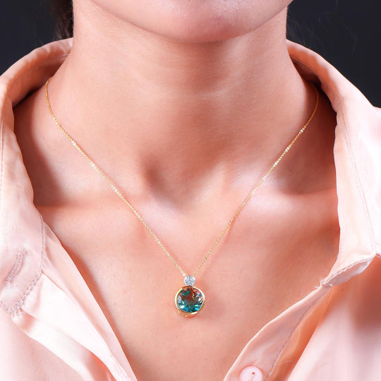 Aqua Terra Costa Quarz Triplett und weißer Zirkon-Anhänger mit Kette, 925 Silber vergoldet ca. 6.79 ct