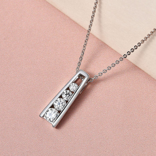 Moissanit-Anhänger mit Kette, 925 Silber platiniert ca. 0.55 ct