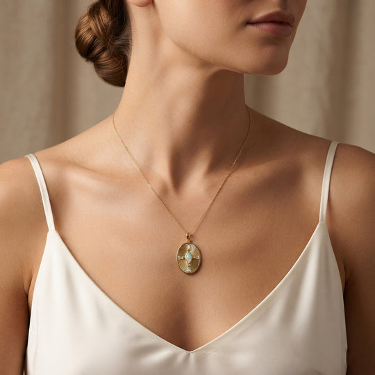 D'Joy AA Natürlicher, äthiopischer Welo Opal, Weißer Zirkon Schmuckset ca. 50 cm 925 Silber 750 Gelbgold Vermeil ca. 0.80 ct