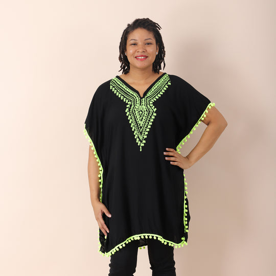 JOVIE bestickter Kaftan mit Quasten, 100% Viskose, Größe: 88x78cm, schwarz mit gelber Stickerei