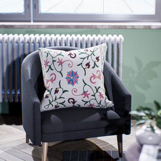 Exquisite Bestickte Kissenhülle - Luxusdesign 45x45 cm, rosa und weinrot