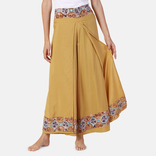 LA MAREY - bestickte Sommerhose, gelb, 38-42
