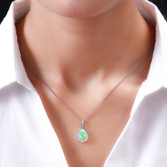 Natürlicher, äthiopischer Opal und weißer Zirkon-Anhänger, 925 Silber platiniert ca. 2,90 ct