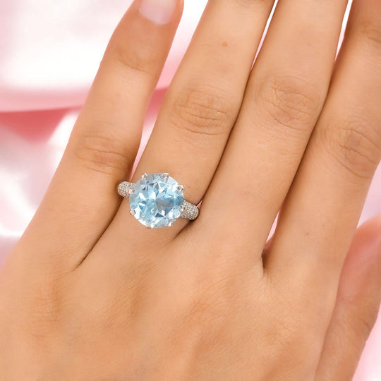 Himmelblauer Topas und weißer Zirkon Ring, 925 Silber platiniert ca. 7.95 ct