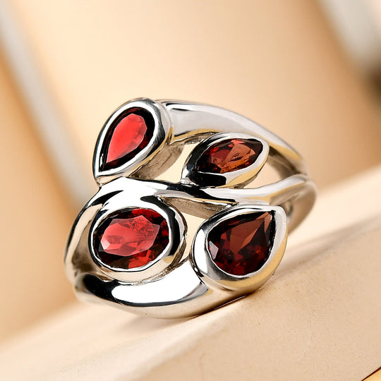 Roter Granat-Ring, reines Messing platiniert (Größe 18.00) ca. 2,70 ct