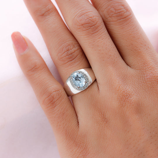 Himmelblauer Topas und weißer Zirkon-Ring, reines Messing platiniert ca. 1,63 ct