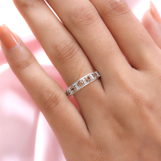 AA Ceylon kaiserlicher Granat und weißer Zirkon-Ring, 925 Silber platiniert ca. 0.95 ct