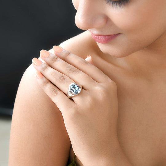 Himmelblauer Topas Ring, reines Messing platiniert ca. 3,20 ct