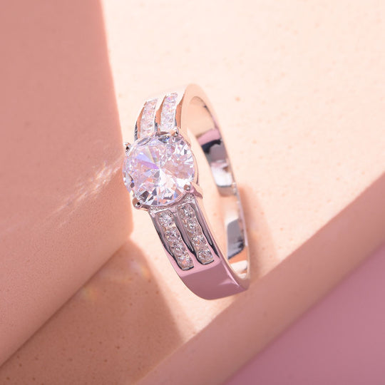 Lustro Stella - Weißer Zirkonia Ring, 925 Silber platiniert ca. 2,52 ct