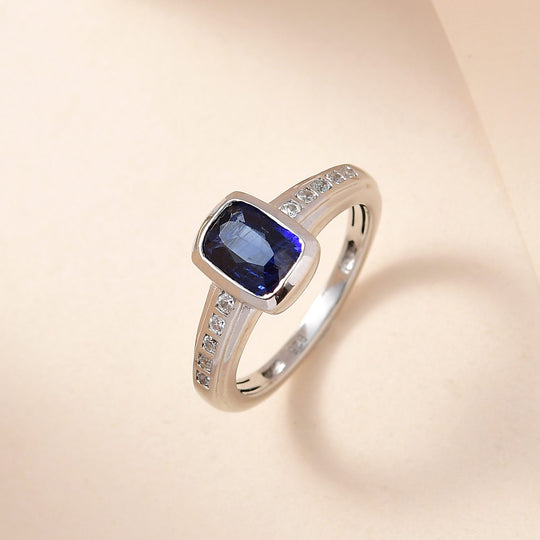 Kaschmir Kyanit, weißer Zirkon Ring, 925 Silber platiniert ca. 1.99 ct