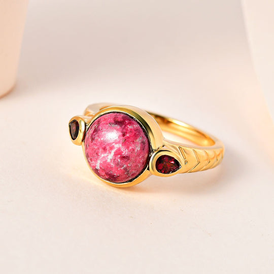 Norwegischer Thulit, Rhodolith Granat Ring, 925 Silber vergoldet, ca. 5.63 ct