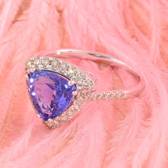 LUXORO AAA Tansanit, Weißer Diamant AGI zertifiziert Ring 585 Gold (Größe 18.00) (10-15 Werktage Lieferzeit) ca. 3.25 ct