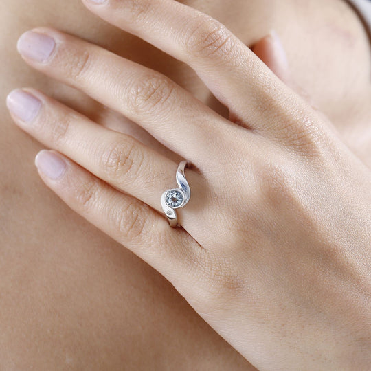Espirito Santo AA Aquamarin, Weißer Zirkon Ring 925 Silber platiniert ca. 0.44 ct