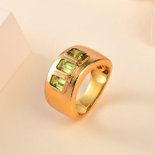 Peridot Ring Messing ca. 1,66 ct