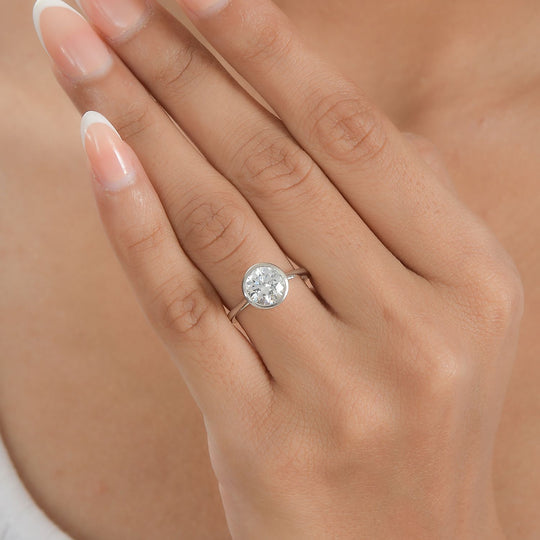 Feinster Zirkonia Ring 925 Silber platiniert ca. 8,00 ct