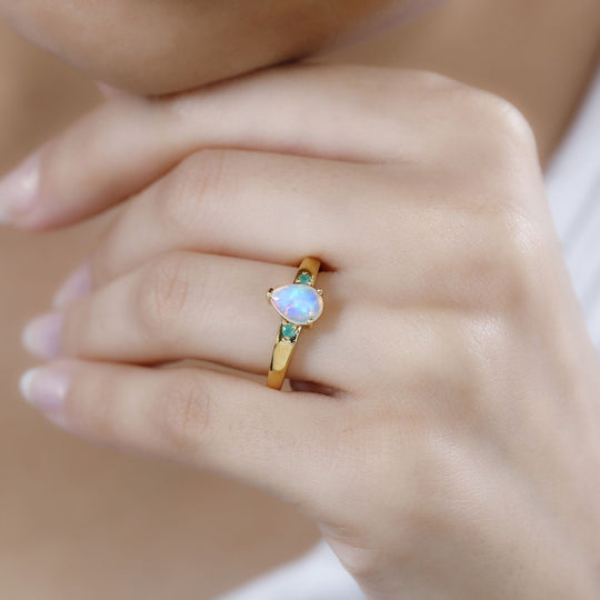 AA Natürlicher, äthiopischer Welo Opal, Kagem Sambischer Smaragd Ring, 925 Silber platiniert ca. 0.72 ct
