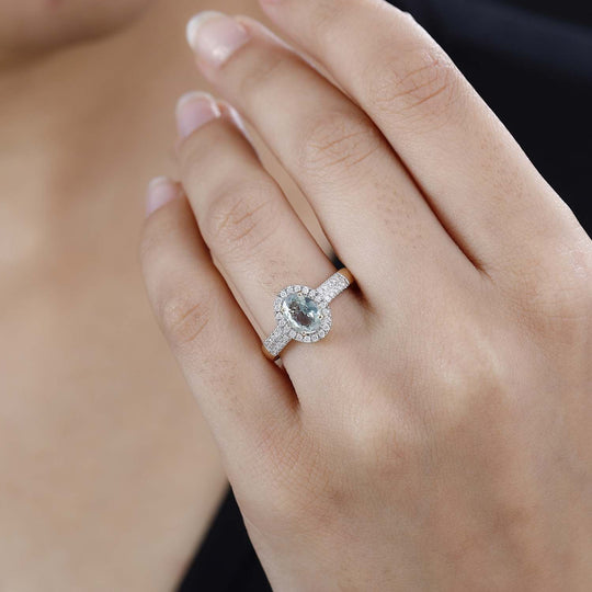 AAA Alexandrit, Weißer Diamant Ring, 585 Gold , ca. 1.28 ct