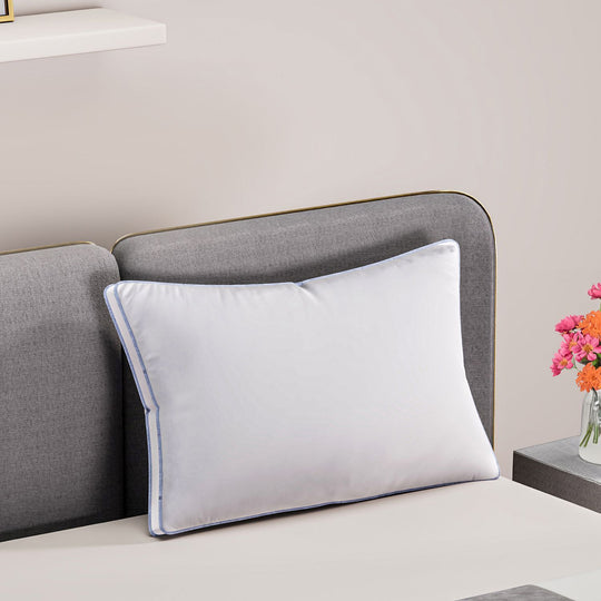 SERENITY NIGHT Kissen mit Seiden-Polyester-Füllung, 50 x 70 cm, Weiß