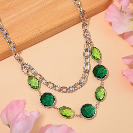 Collier mit roten und rosa Kristallen und silberfarbener Gliederkette, ca. 52 cm