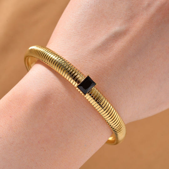 Schwarzes Kristall Armband, flexibel (ca. 18-19 cm), 316L Edelstahl, goldfarben