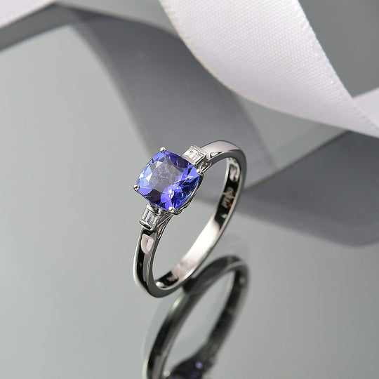 Rhapsody AAAA Tansanit, Weißer Diamant AGI zertifiziert Ring 950 Platin (Größe 17.00) ca. 2.06 ct