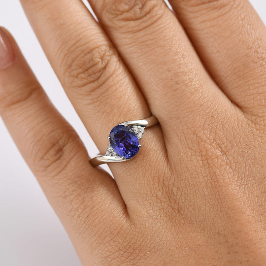 Rhapsody AAAA Tansanit, Weißer Diamant AGI zertifiziert Ring 950 Platin (Größe 19.00) ca. 2.60 ct