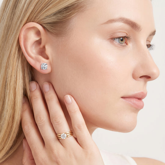 LUXURIANT 2 ct. IGI zertifizierte D-IF Labor Diamant Ohrringe in 950 Platin