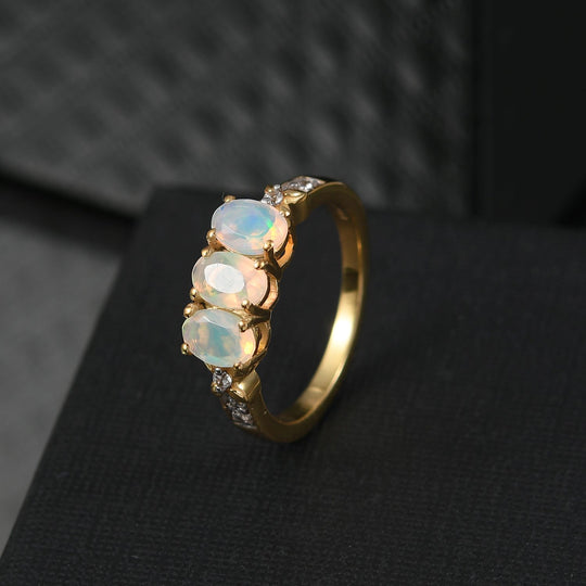 Djoy Natürlicher, äthiopischer Welo Opal, Weißer Zirkon Ring 925 Silber 750 Gelb Vergoldet (Größe 18.00) ca. 1.04 ct