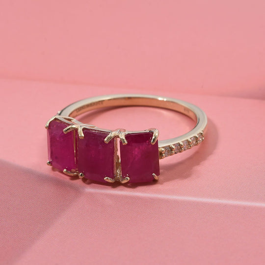 AAA Natürlicher burmesischer Rubin, Weißer Diamant Ring 375 Gold (Größe 18.00) ca. 3.44 ct