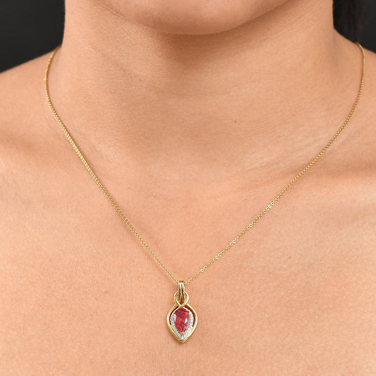 Royal Drops - D joy Synthetischer Padparadscha-Saphir, Weißer Zirkon Anhänger 925 Silber 750 Gelb Vergoldet ca. 2.47 ct