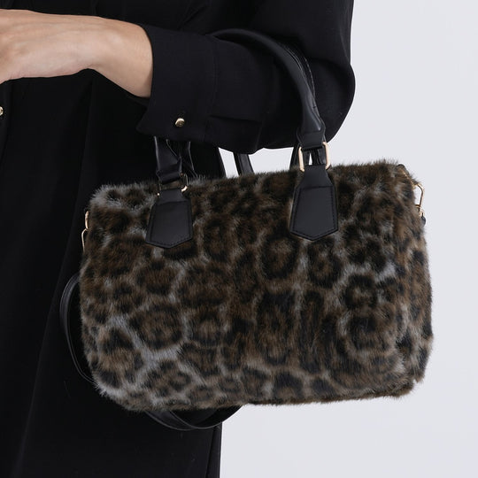Crossbody Bag in Leopard-Optik, Braun-Schwarz, 26x17x13 cm