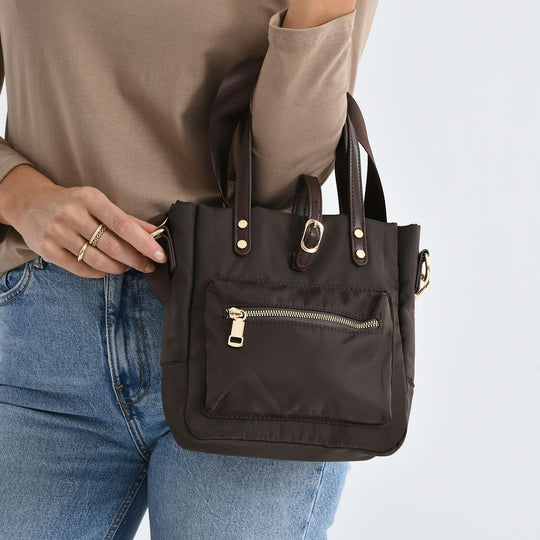 Urban Nylon Crossbody Tasche, 3 Außenfächer und 2 Innenfächer, 22 x 23 x 9 cm, Braun
