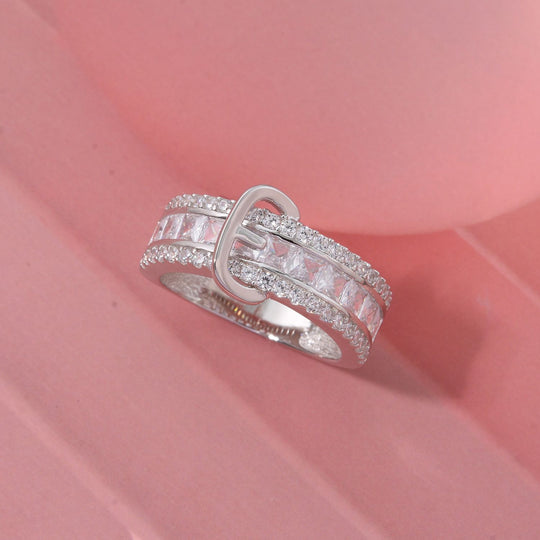LUSTRO STELLA Weißer Zirkonia Schnalle Ring 925 Silber rhodiniert (Größe 19.00)