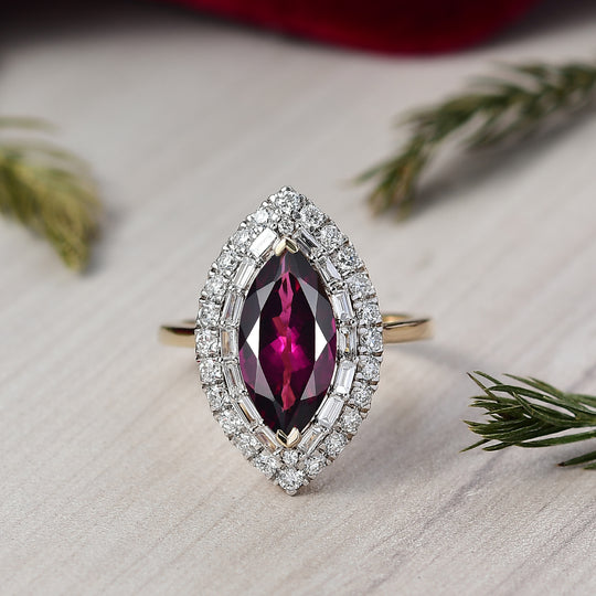 LUXURIANT (10-16 Werktage Lieferzeit) 3,59 ct. AAA Radiant Ember Granat und Labor Diamant Ring in 417 Gold