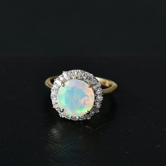 Luxuriant - AAA Natürlicher, äthiopischer Welo Opal, Lab Grown Diamant SI-GH Ring, AGI zertifiziert und geprüft, 417 Gelbgold (Größe 16.50) ca. 2.69 ct