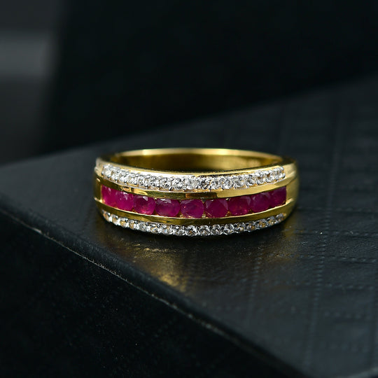 MÜNCHEN CLOSE OUT - AA Burmesischer Rubin, Weißer Zirkon Ring 925 Silber 750 Gelb Vergoldet (Größe 19.00) ca. 1.34 ct