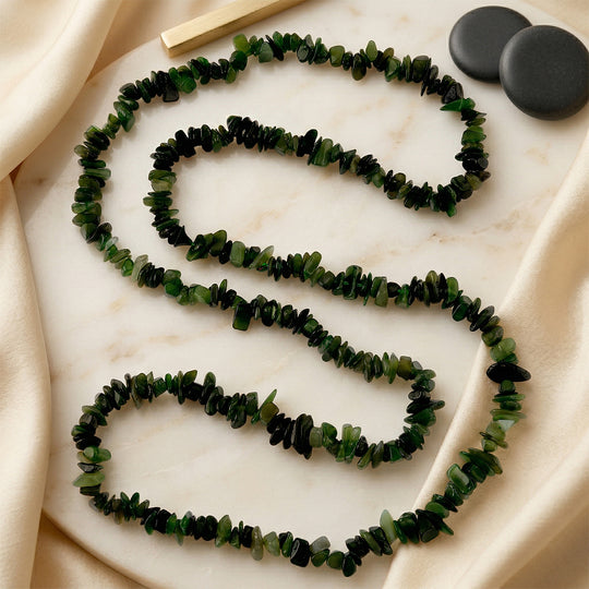 Nephrit Jade Halskette 81 cm ca. 300.00 ct