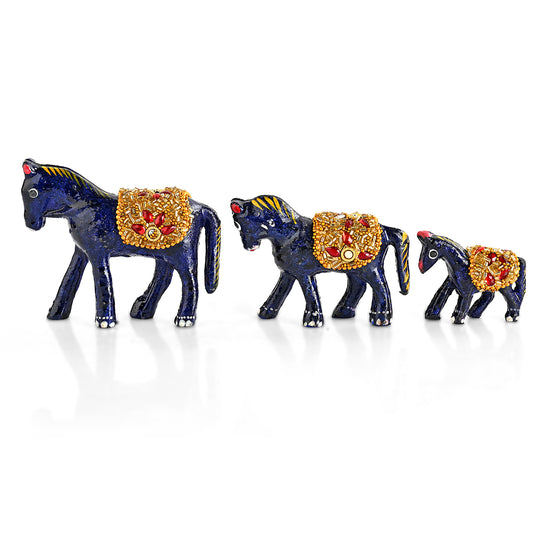 Livmore Set of 3 Plastic Horse With Golden Tube Size-5/6.5/8.5 cm Color-Black and Golden