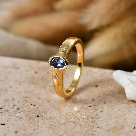 D'Joy Pfau Tansanit, Moissanit Ring 925 Silber 750 Gelbgold vermeil (Größe 21.00) ca. 0,49 ct