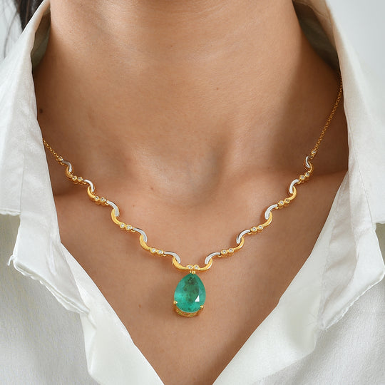 D'Joy Smaragd-Quarz Triplette, Weißer Zirkon Halskette ca. 50 cm Nickelfreies Messing Platiniert und vergoldet ca. 9,20 ct.