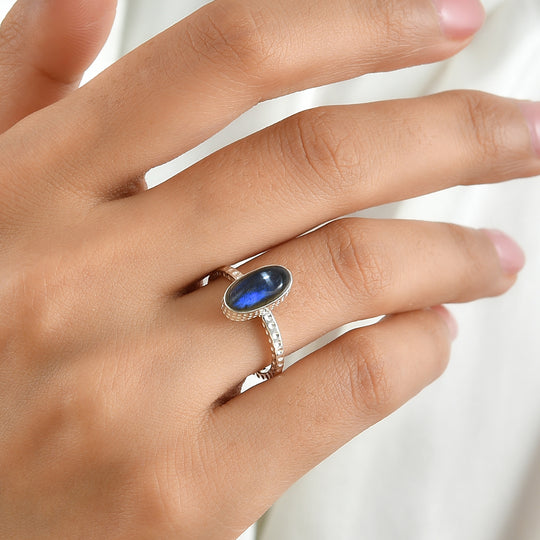 AAA Labradorit Ring in 925 Silber - 4,54 ct.