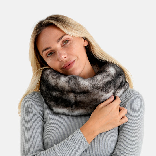 LA MAREY Schal, 100 % Polyester, 40 x 18 cm, Beige