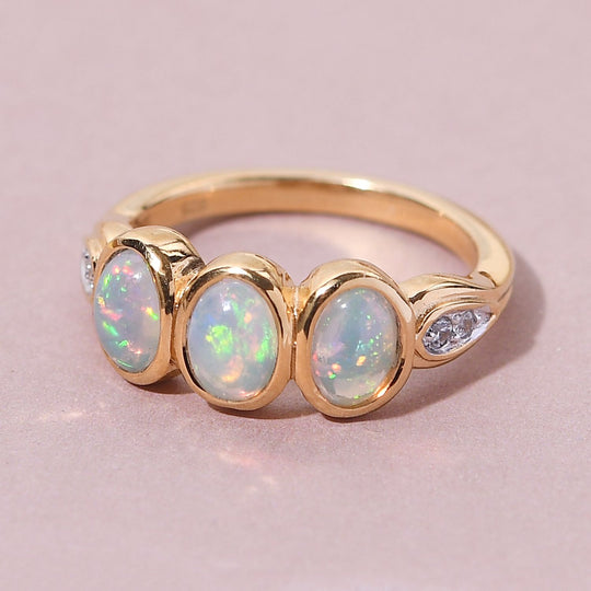 Natürlicher, äthiopischer Opal und weißer Zirkon-Ring, 925 Silber vergoldet ca. 0,95 ct