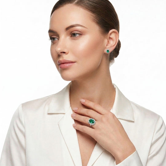 LUXURIANT AAA Labor kolumbianischer Smaragd und Moissanit Ring und Ohrringe