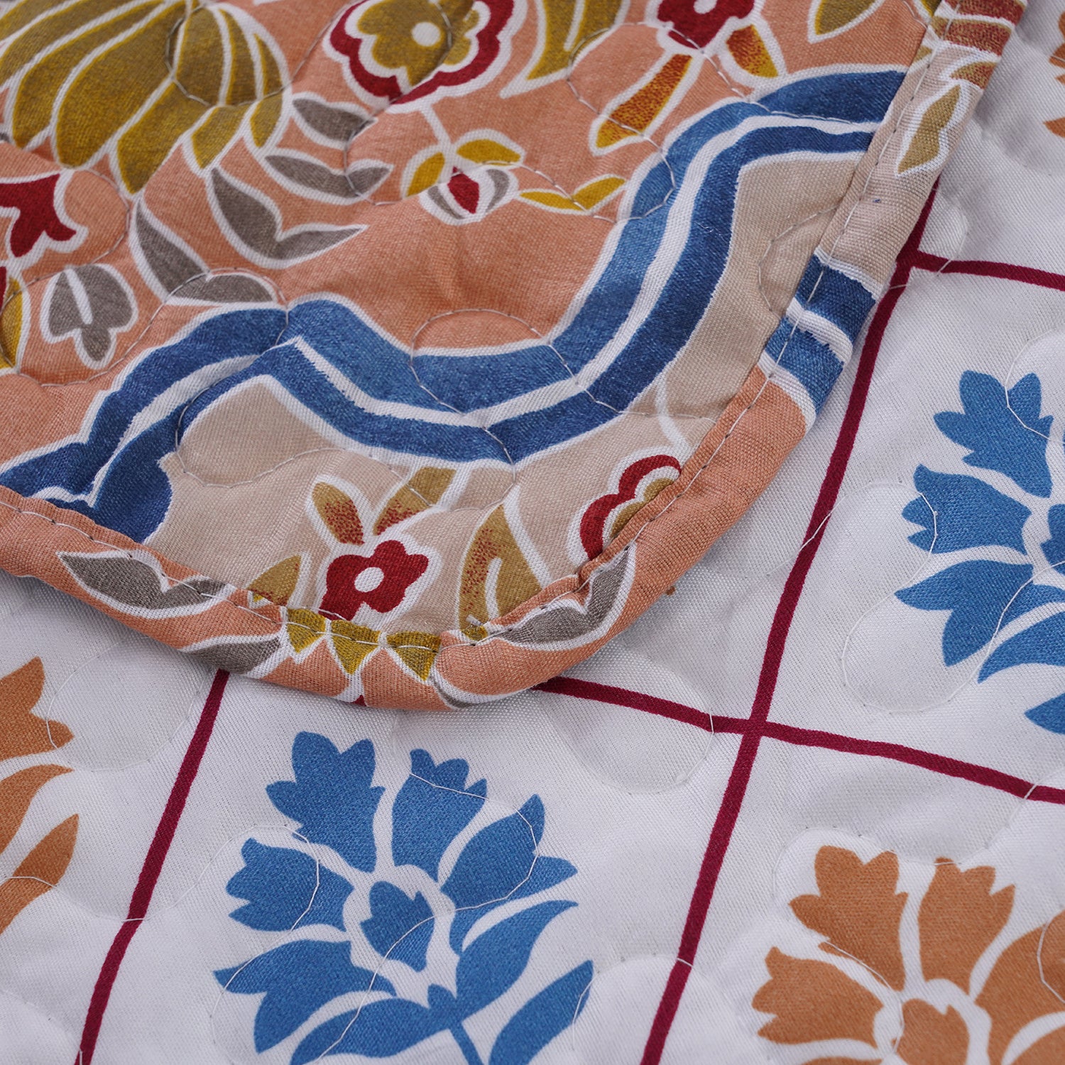 Serenity Night: 3er-Set, Bedruckter, reversibeler Quilt 240x260 cm mit 2 Saumkissenbezügen 50x70 cm, Santa Fe, Orange, blau