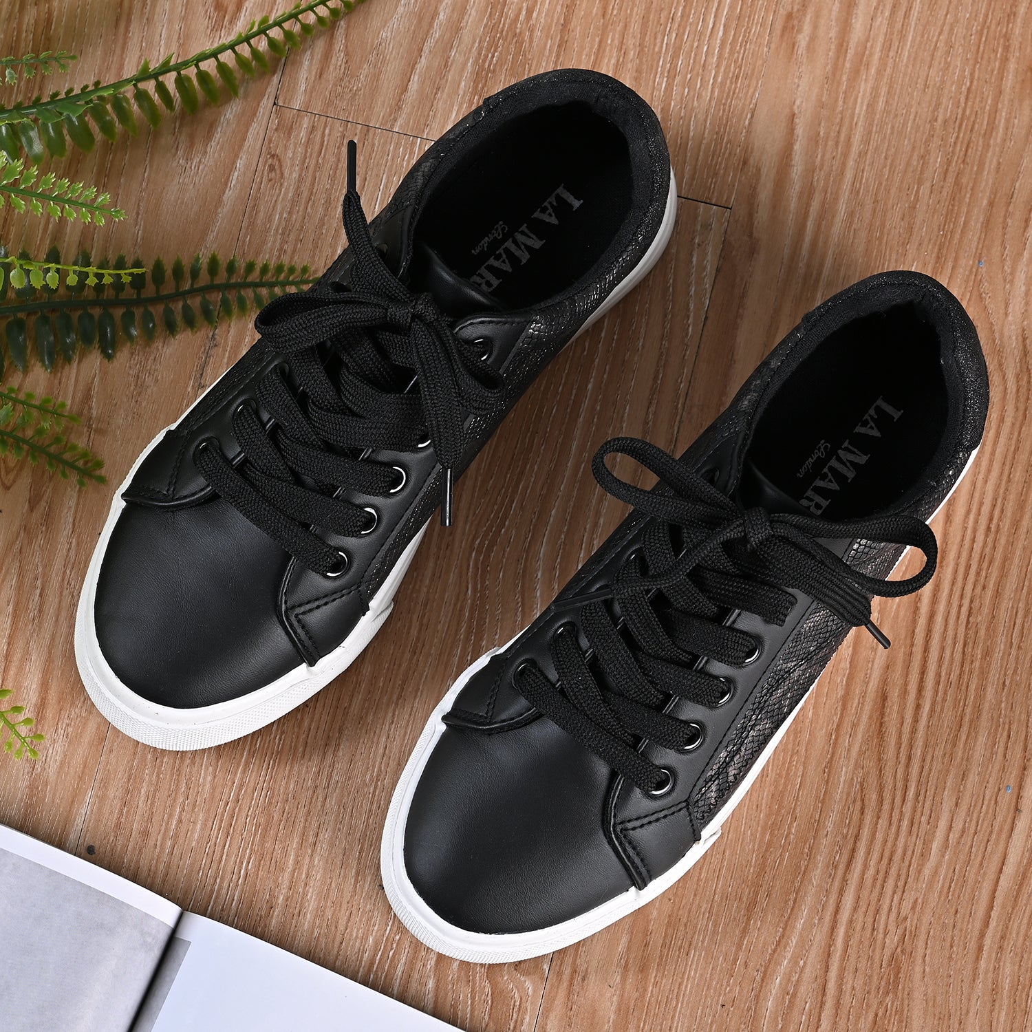 LA MAREY - Sneaker aus Kunstleder, Schlangenhautmuster, Größe 38, Schwarz