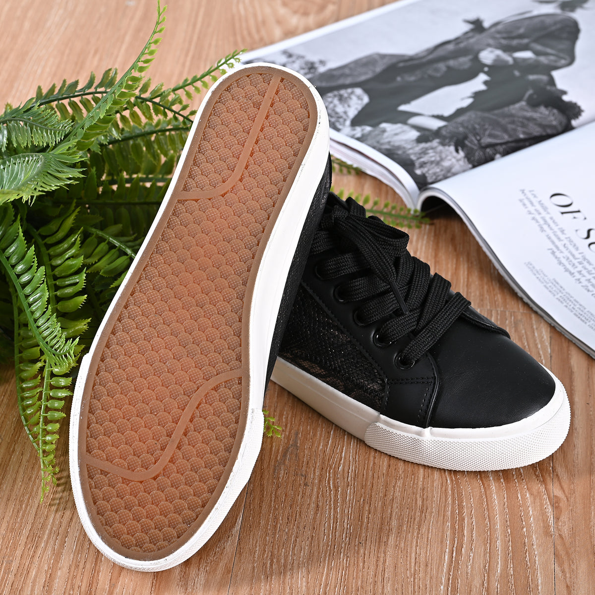 LA MAREY - Sneaker aus Kunstleder, Schlangenhautmuster, Größe 40, Schwarz
