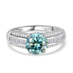 D'Joy blauer und weißer Moissanit Ring und Anhänger mit Kette